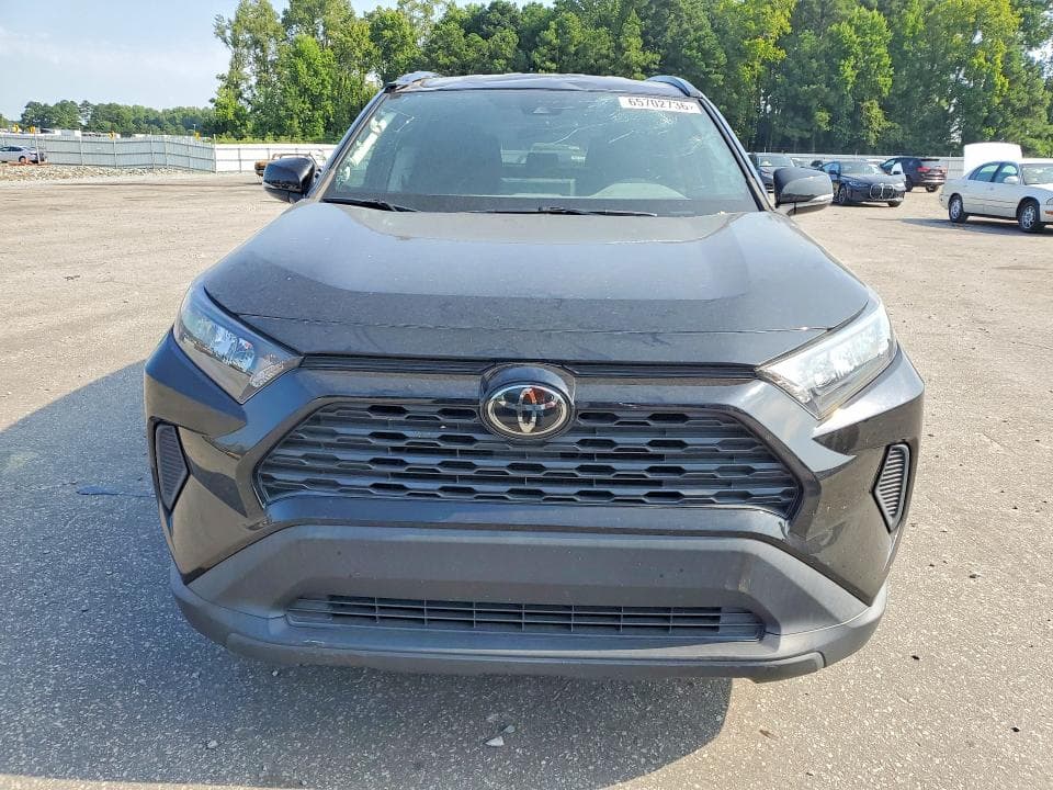 2021 TOYOTA RAV4 LE 5