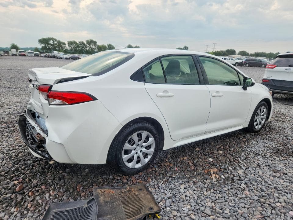 2022 TOYOTA COROLLA LE 3
