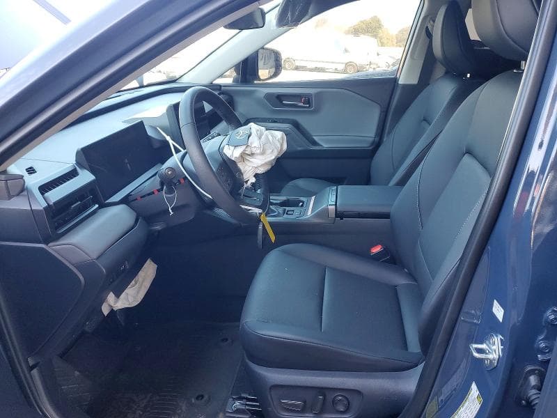2026 TOYOTA RAV4 XLE PREMIUM 7