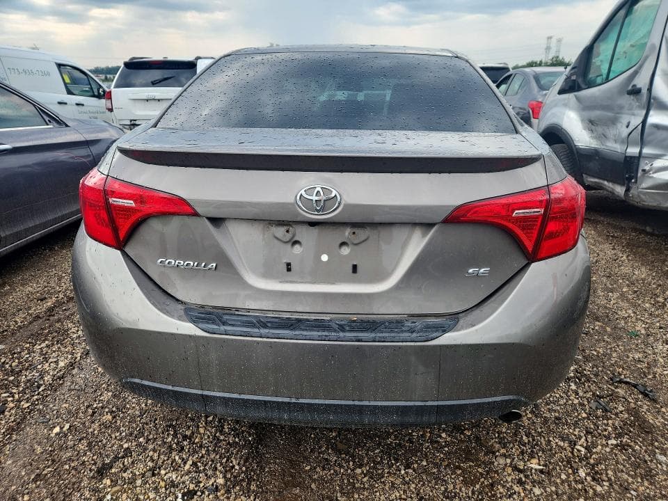 2017 TOYOTA COROLLA SE 6