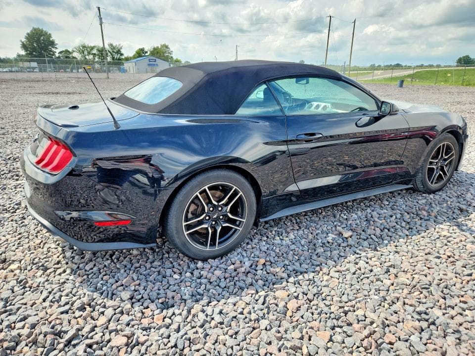 2020 FORD MUSTANG 3