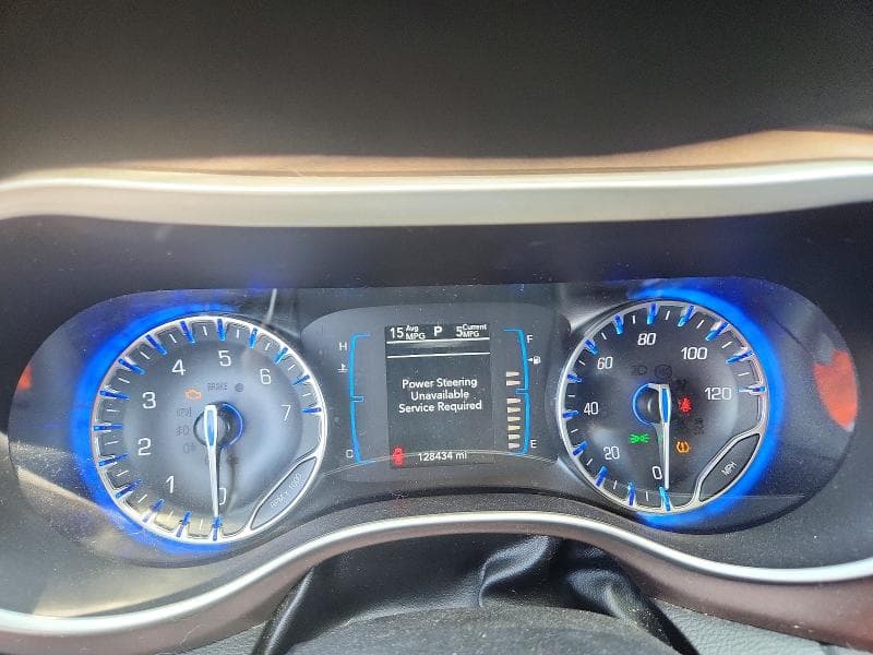 2017 CHRYSLER PACIFICA TOURING 9