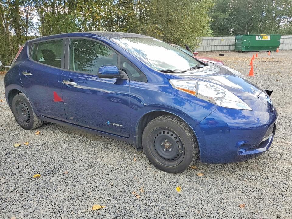 2017 NISSAN LEAF S 4