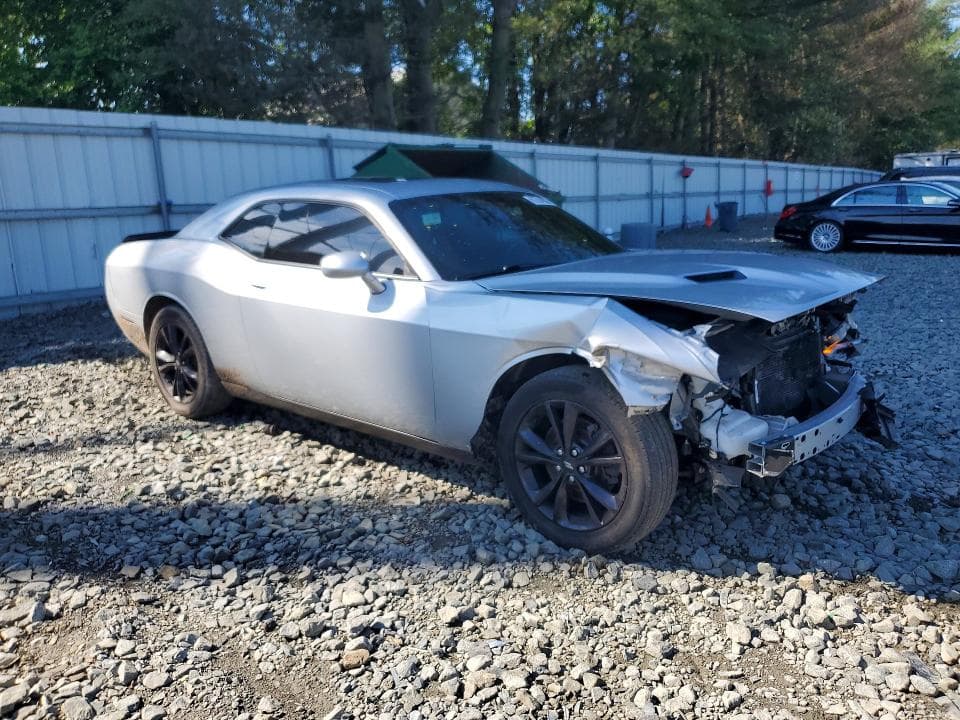 2020 DODGE CHALLENGER SXT 4