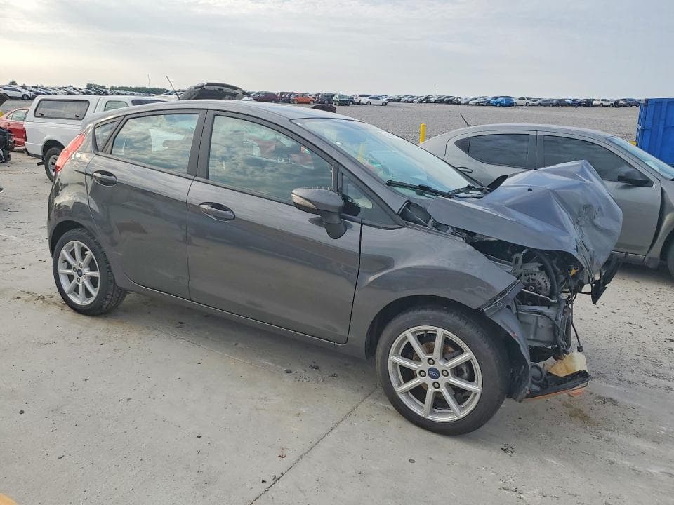 2019 FORD FIESTA SE 4