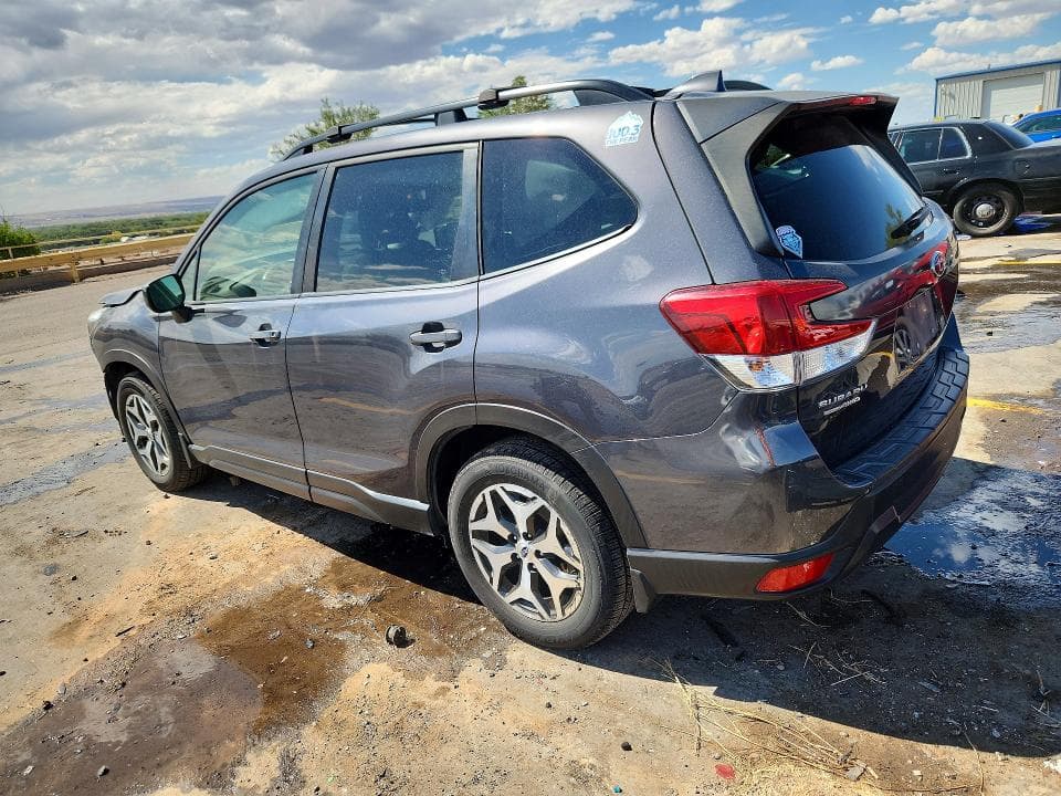 2021 SUBARU FORESTER PREMIUM 2
