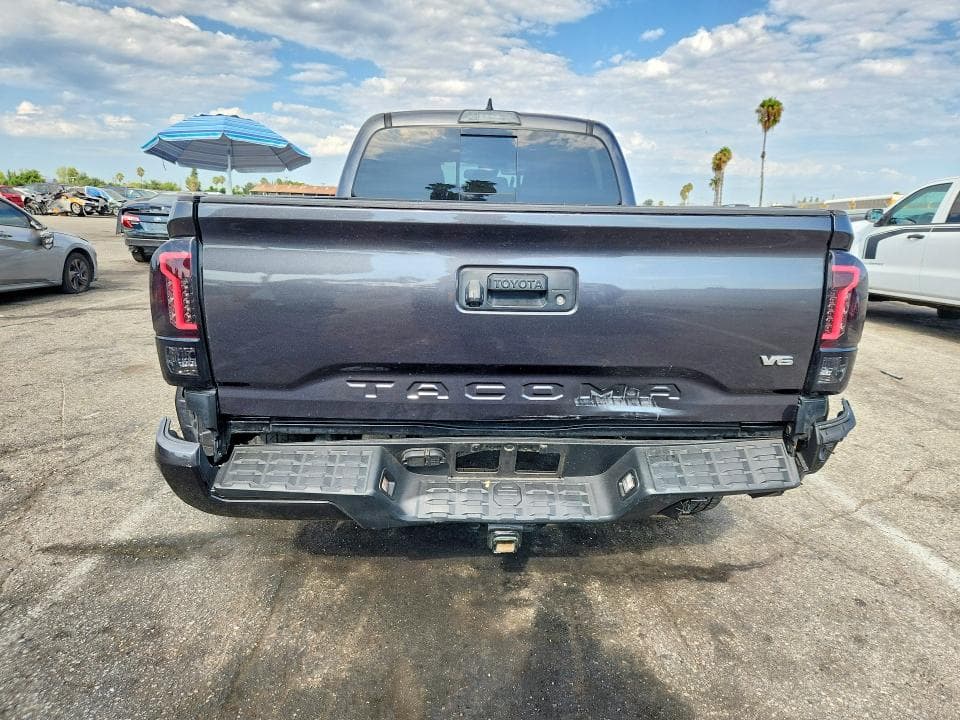 2019 TOYOTA TACOMA TRD SPORT 6