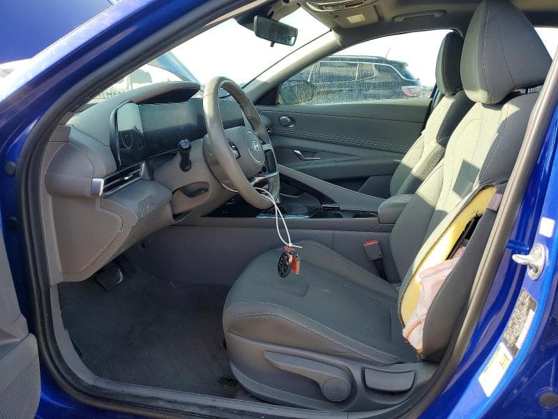 2025 HYUNDAI ELANTRA SEL 7