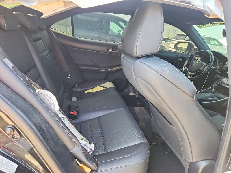 2017 LEXUS IS 300 10