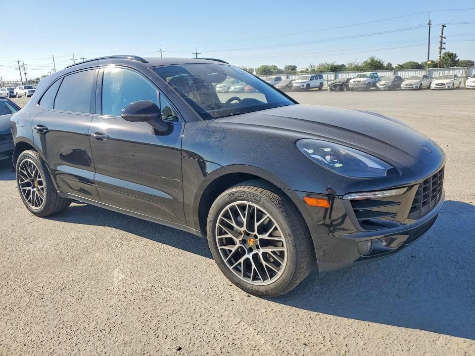 2017 PORSCHE MACAN S 4