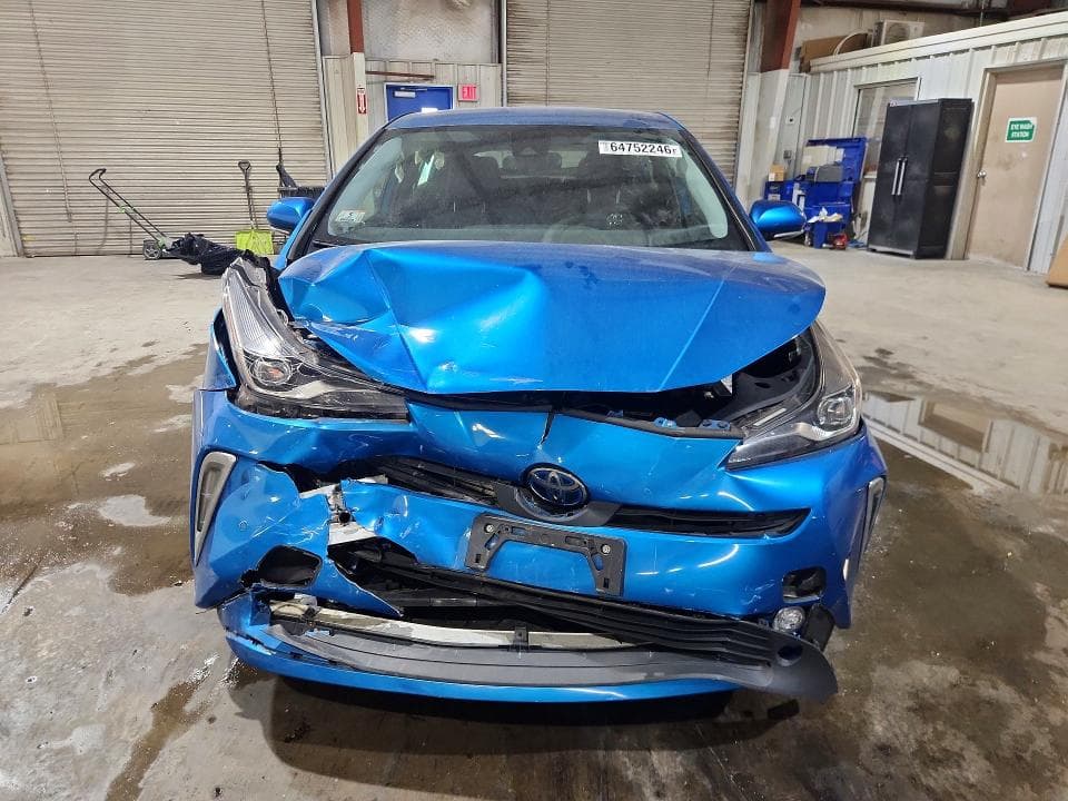 2019 TOYOTA PRIUS LE AWD-E 5