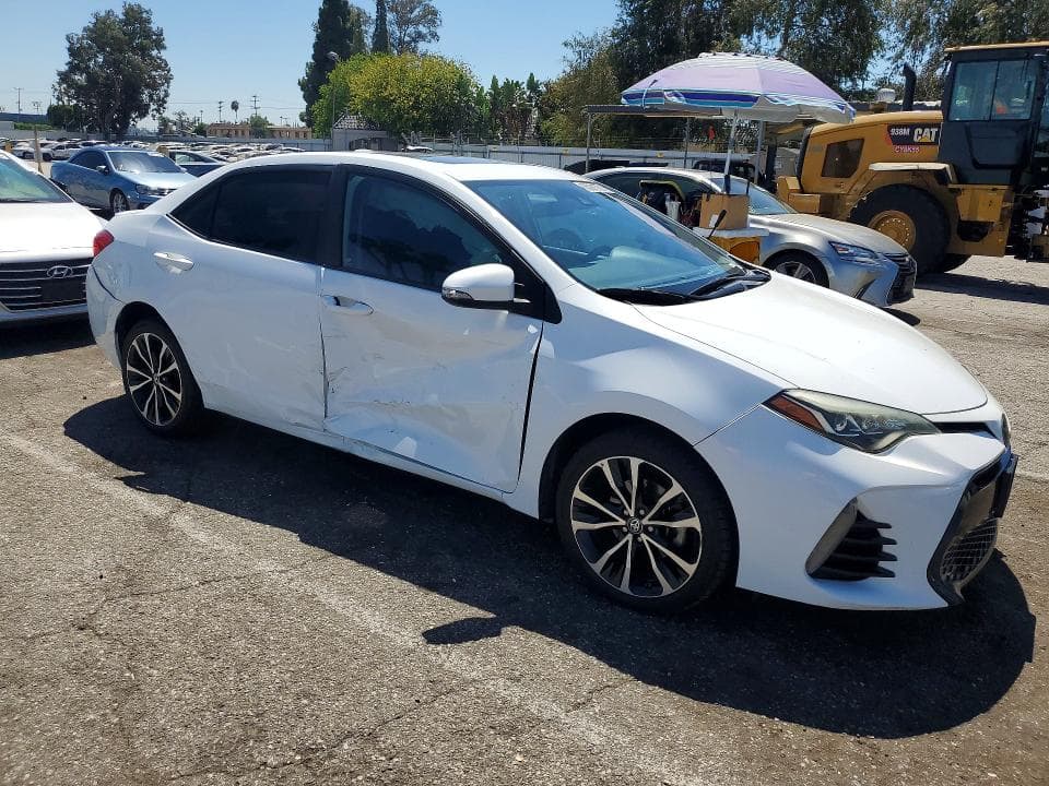 2017 TOYOTA COROLLA SE 4