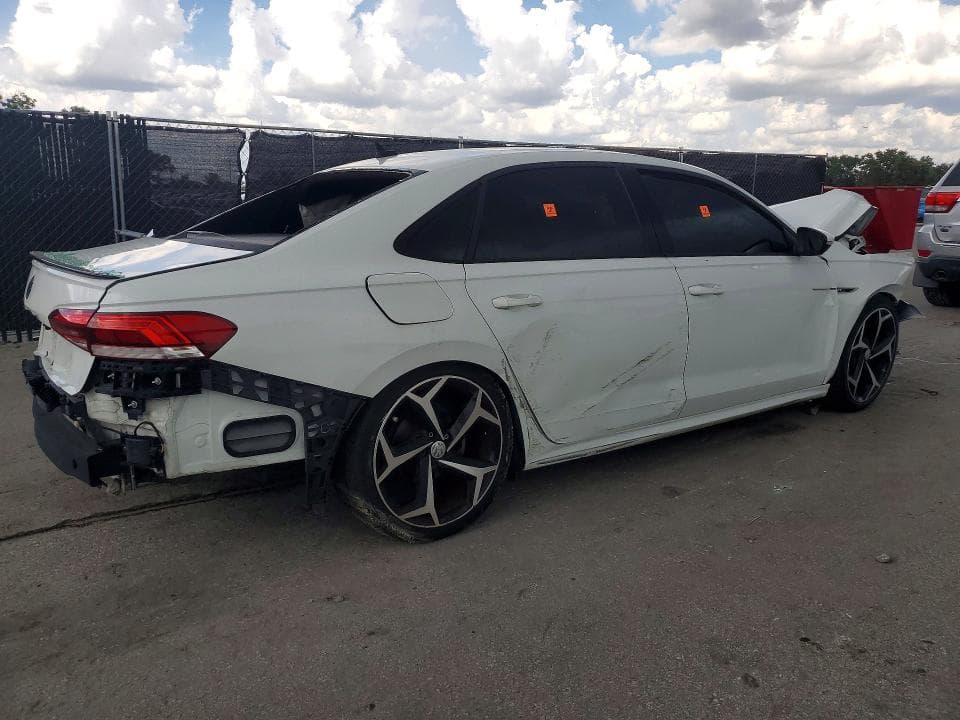 2021 VOLKSWAGEN PASSAT R-LINE 3