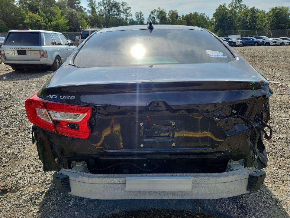 2018 HONDA ACCORD EX 6