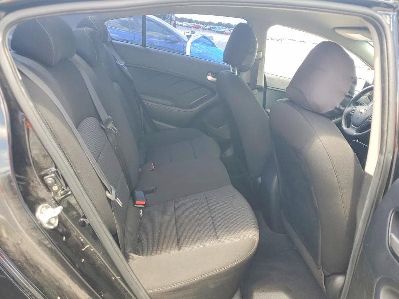 2018 KIA FORTE LX 10