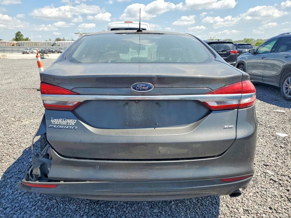 2017 FORD FUSION SE 6