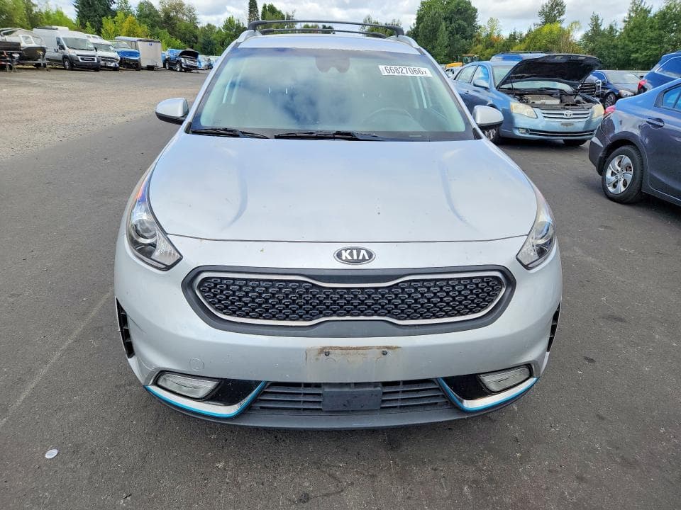2018 KIA NIRO LX 5