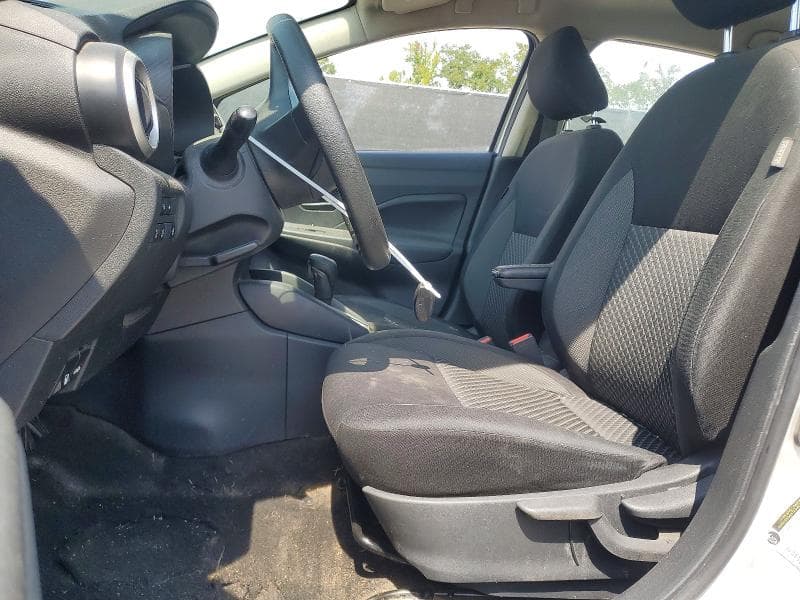 2020 NISSAN VERSA S 7