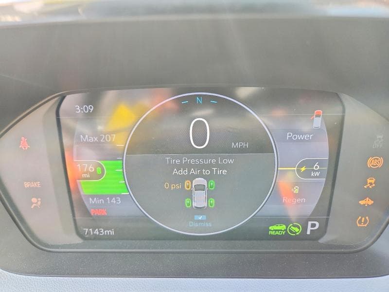 2023 CHEVROLET BOLT EUV PREMIER 9