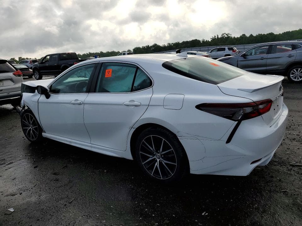 2023 TOYOTA CAMRY SE 2
