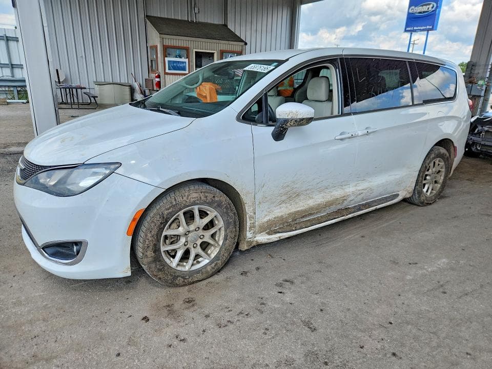 2017 CHRYSLER PACIFICA TOURING - 1