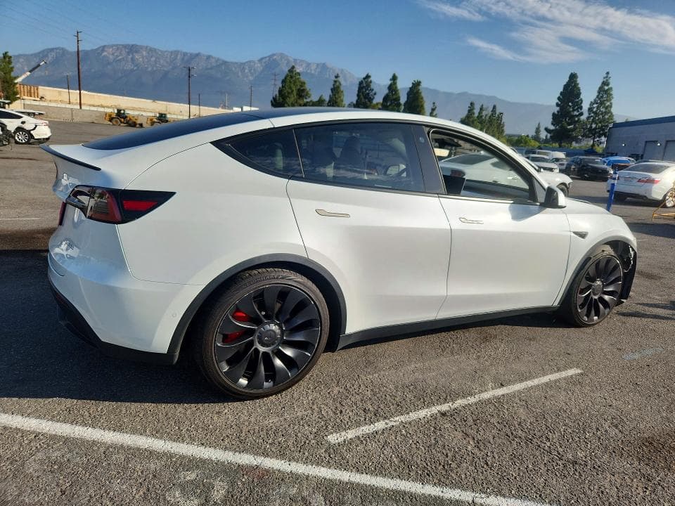 2022 TESLA MODEL Y 3