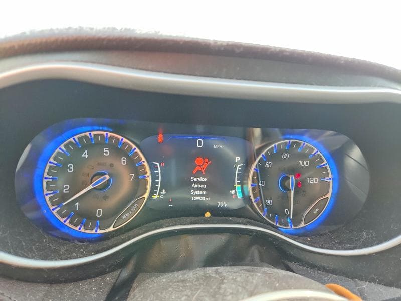 2021 CHRYSLER PACIFICA TOURING 9
