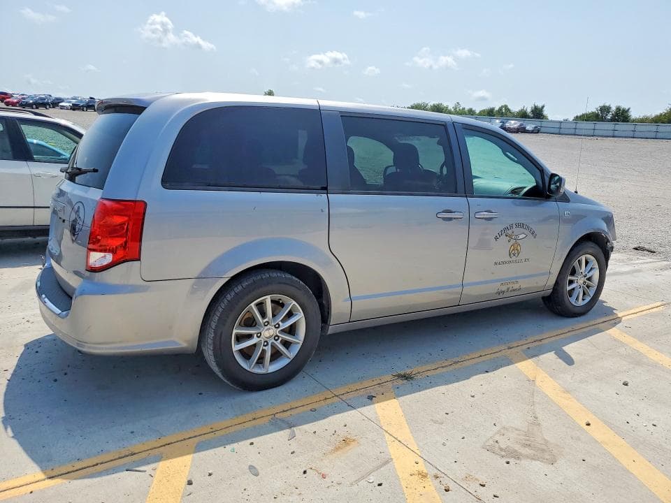 2019 DODGE GRAND CARAVAN SE 3