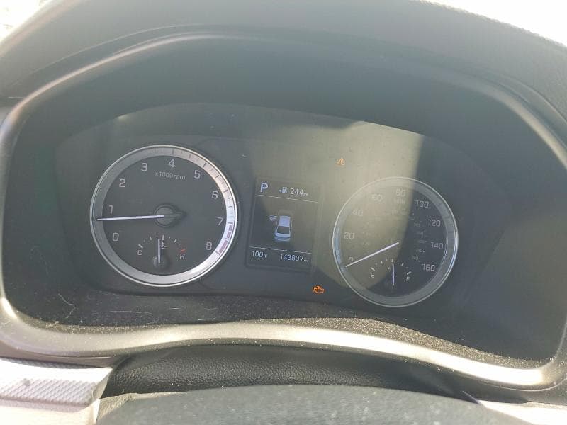2019 HYUNDAI SONATA SE 9