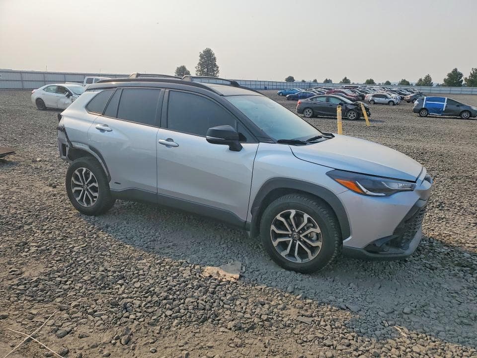 2023 TOYOTA COROLLA CROSS HYBRID SE 4