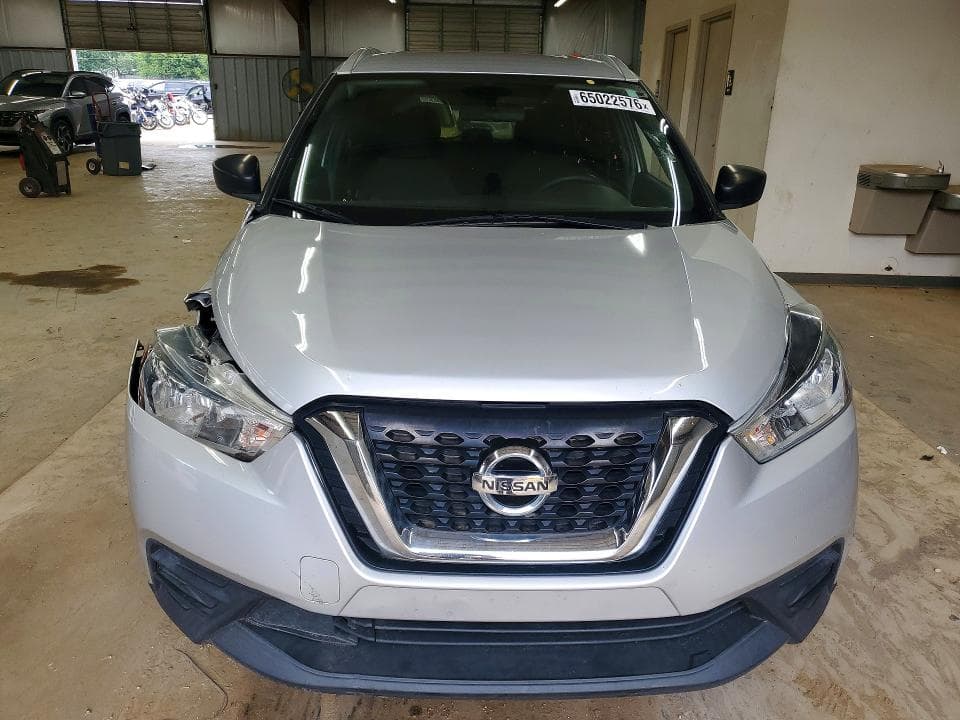 2019 NISSAN KICKS S 5