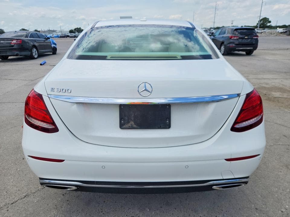 2018 MERCEDES-BENZ E 300 6
