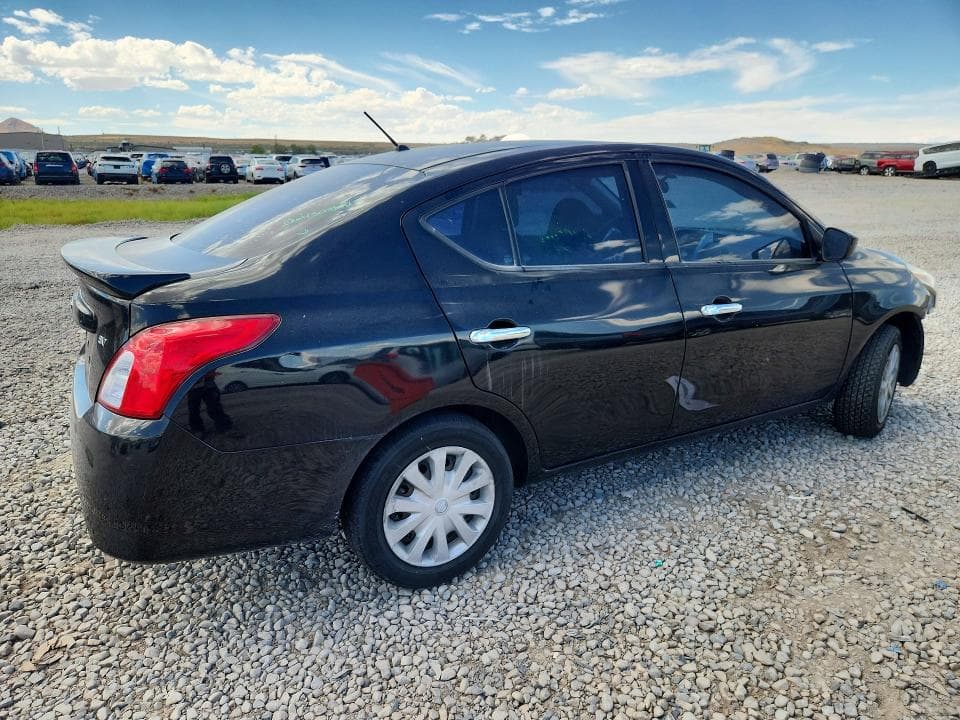 2017 NISSAN VERSA 1.6 SV 3