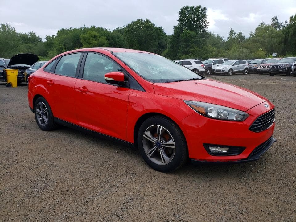 2017 FORD FOCUS SE 4