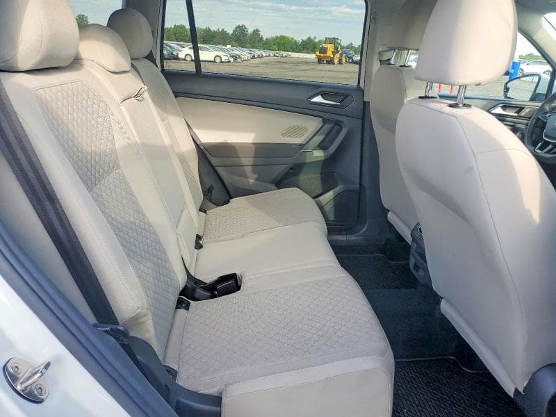 2018 VOLKSWAGEN TIGUAN S 11