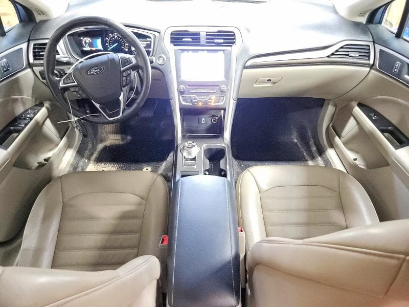 2017 FORD FUSION SE 8