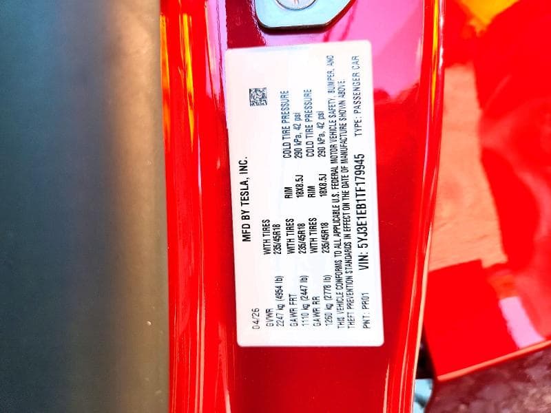 2026 TESLA MODEL 3 12