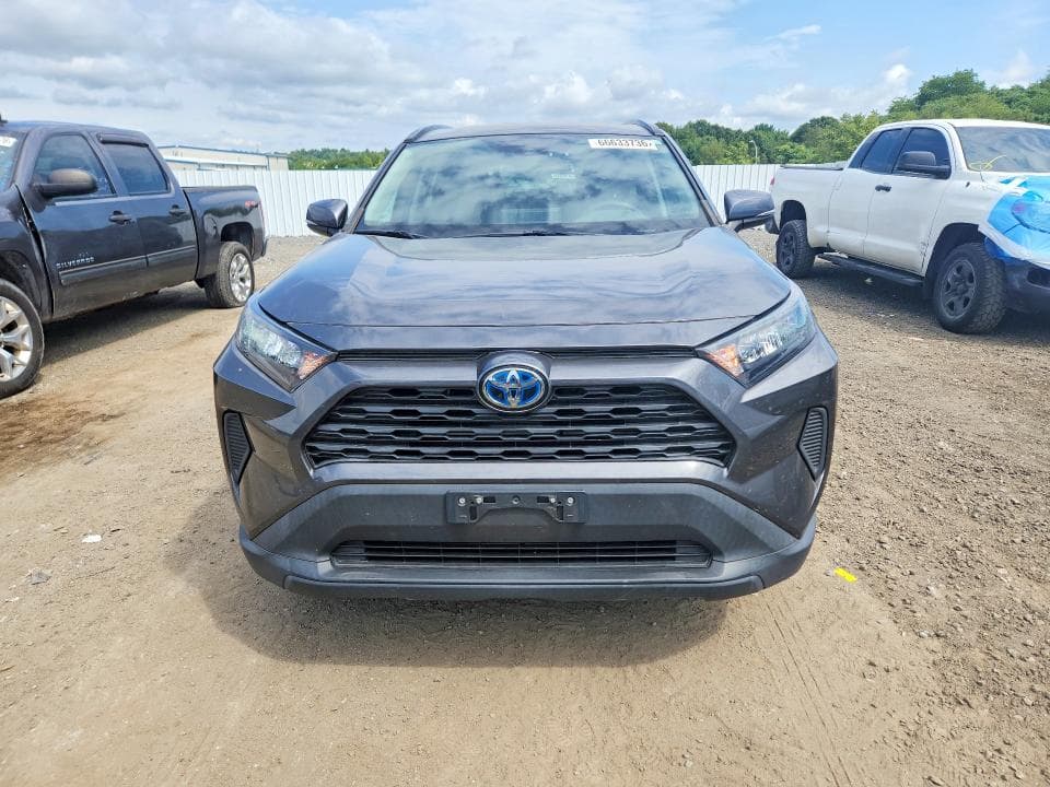 2020 TOYOTA RAV4 LE 5