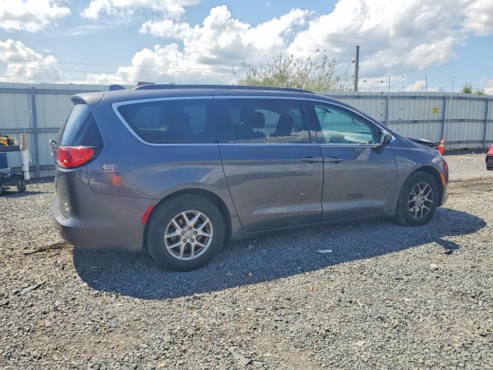 2020 CHRYSLER VOYAGER LX 3