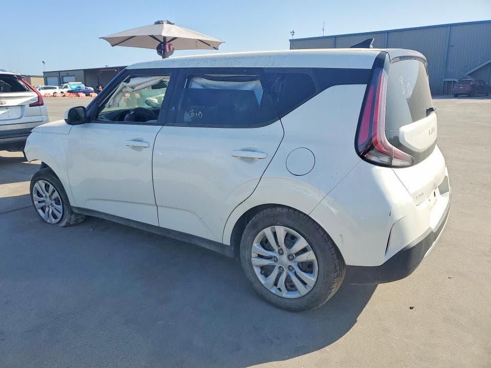 2023 KIA SOUL LX 2