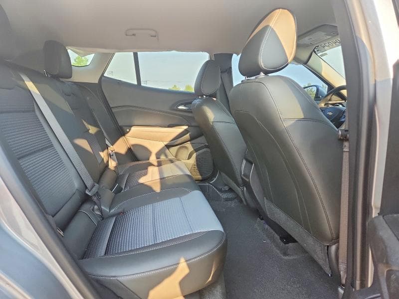 2025 CHEVROLET TRAX 1LT 11