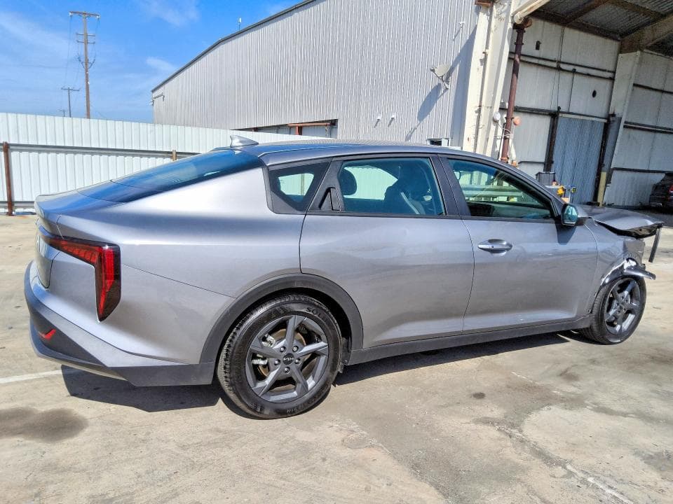 2026 KIA K4 LXS 3