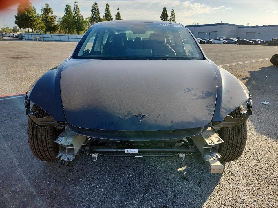 2026 TESLA MODEL 3 5