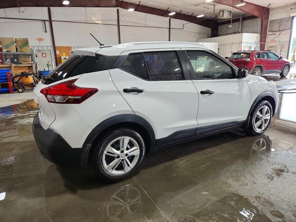 2019 NISSAN KICKS S 3