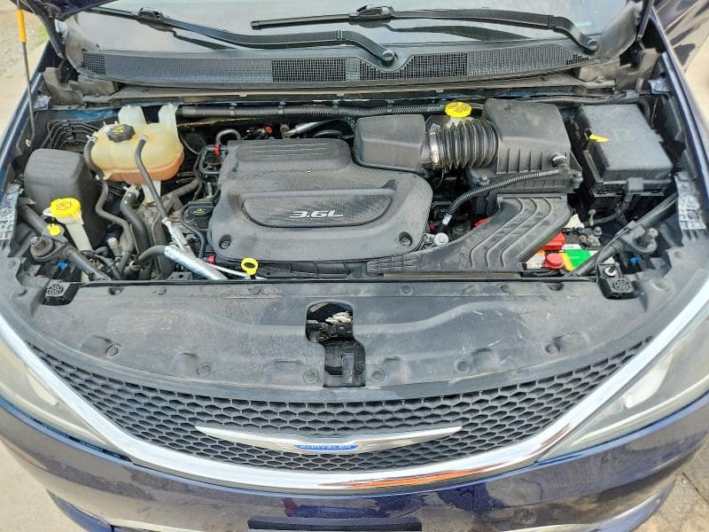 2018 CHRYSLER PACIFICA TOURING L PLUS 12