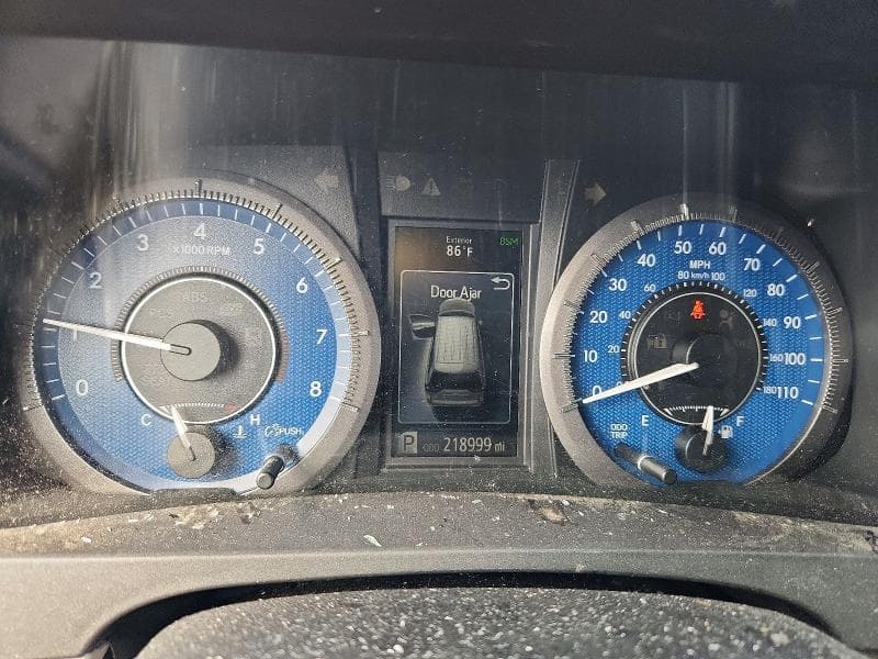 2018 TOYOTA SIENNA XLE 8-PASSENGER 9