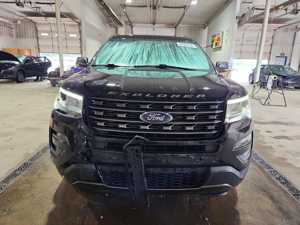 2017 FORD EXPLORER XLT 5