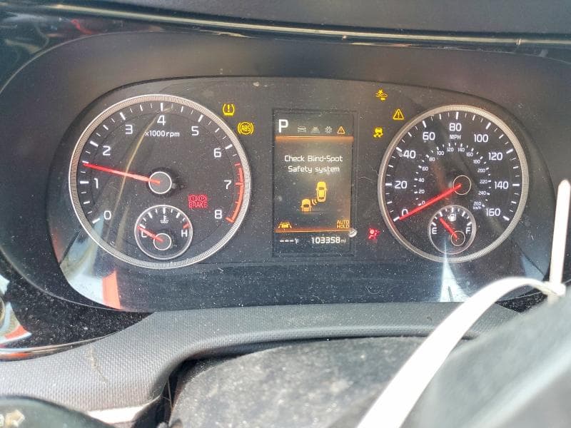 2022 KIA K5 LXS 9