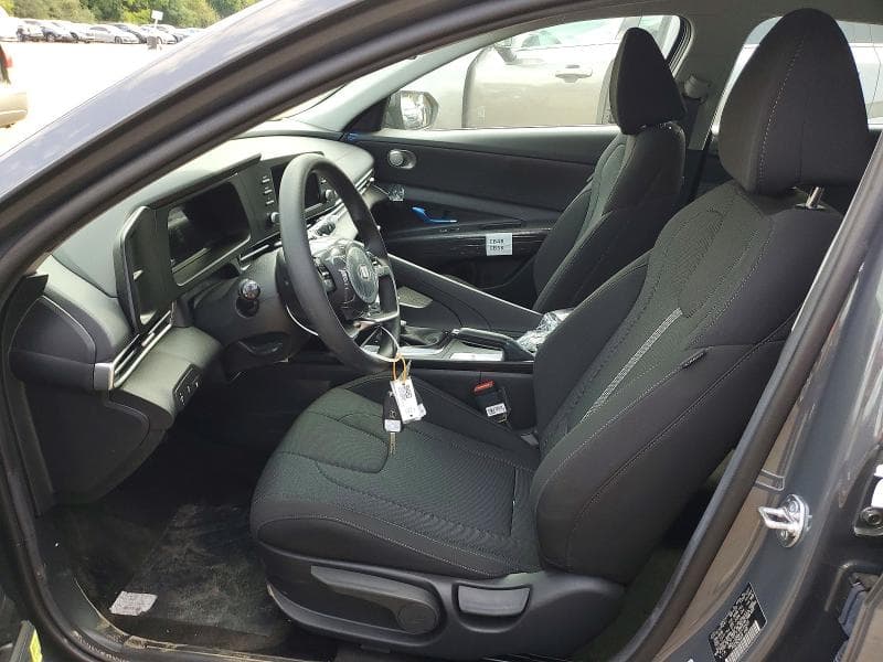 2026 HYUNDAI ELANTRA SE 7