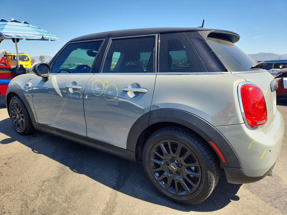 2018 MINI COOPER 2